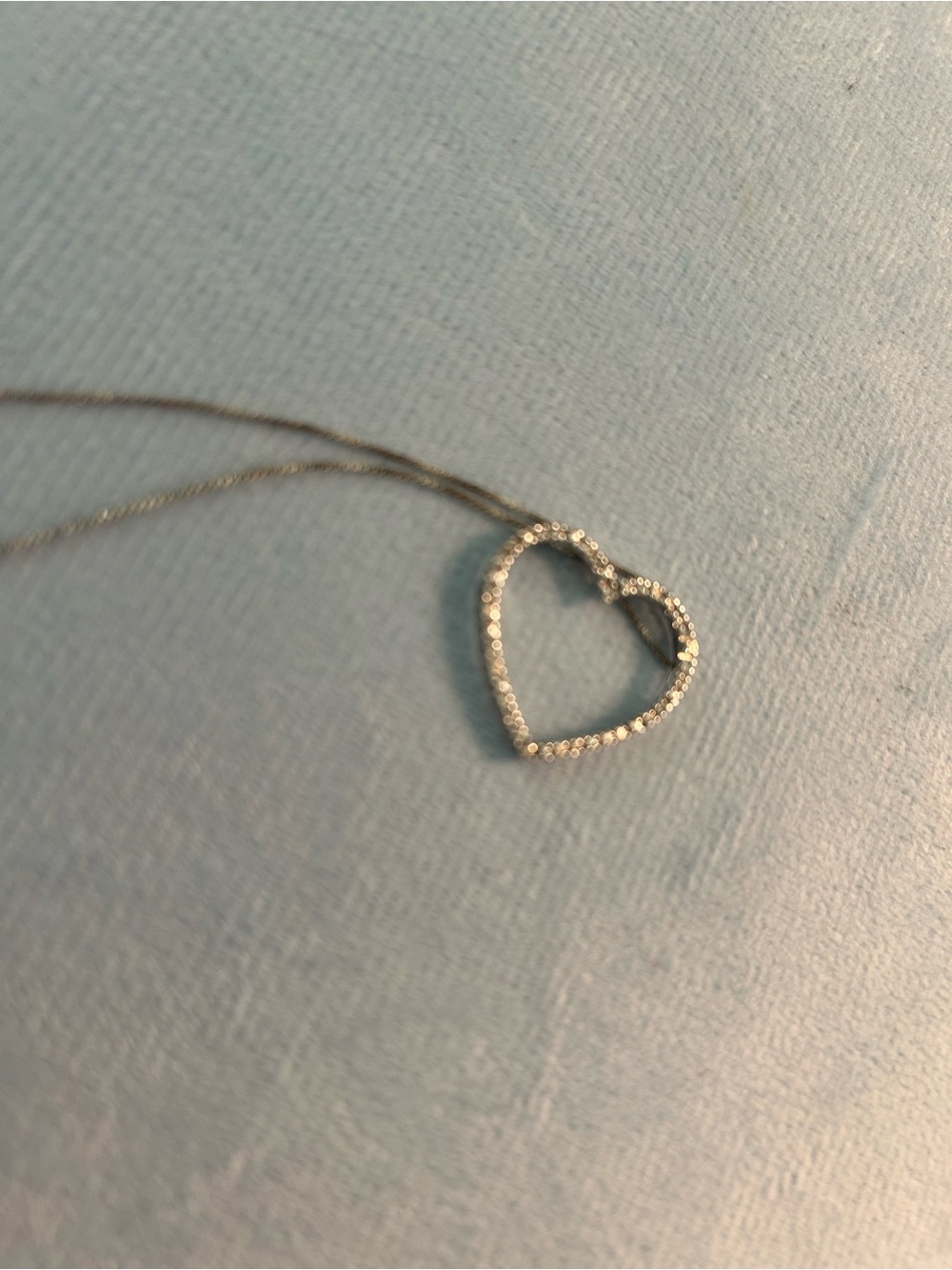 Delicate Heart Pendant Necklace in 14k White Gold natural Diamonds